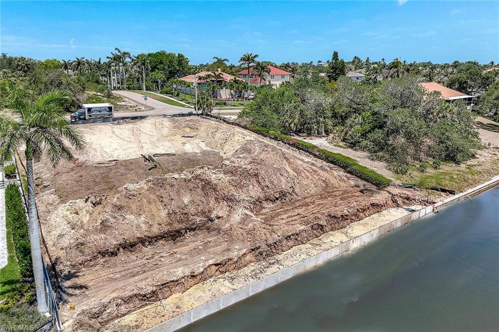 1665 Ludlow Rd, Marco Island, FL 34145-7