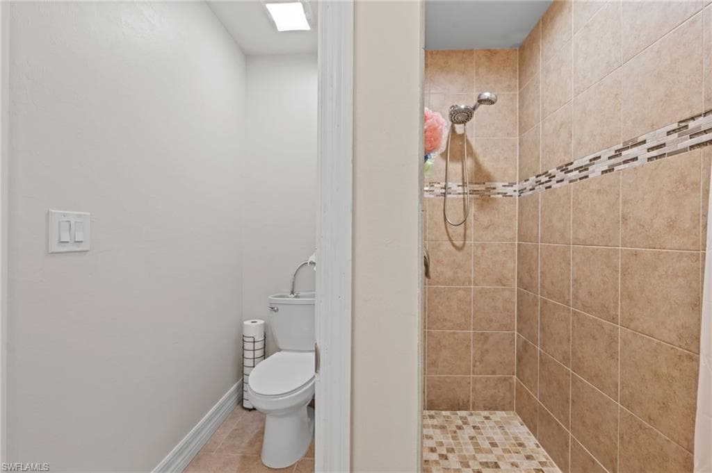 1631 34th St, Cape Coral, FL 33914-11
