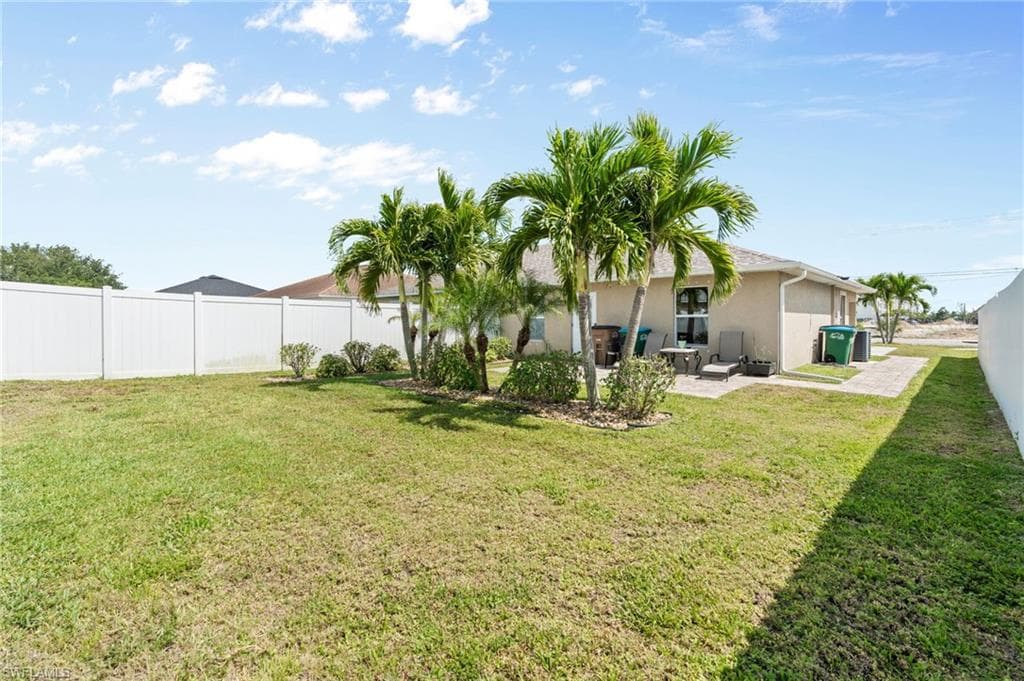 1631 34th St, Cape Coral, FL 33914-15