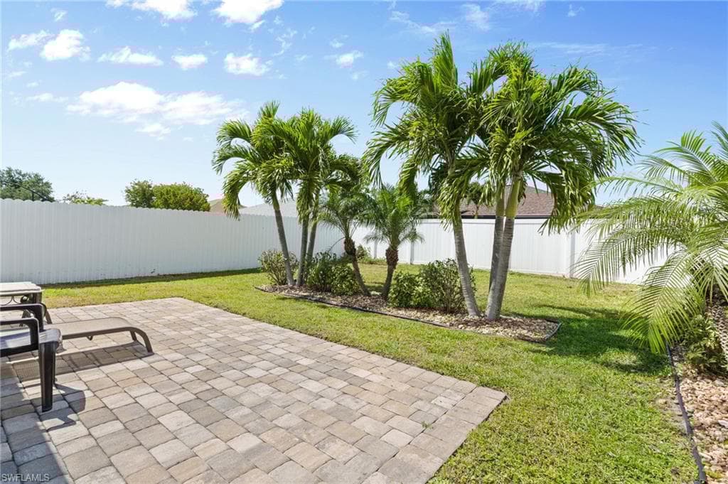 1631 34th St, Cape Coral, FL 33914-16