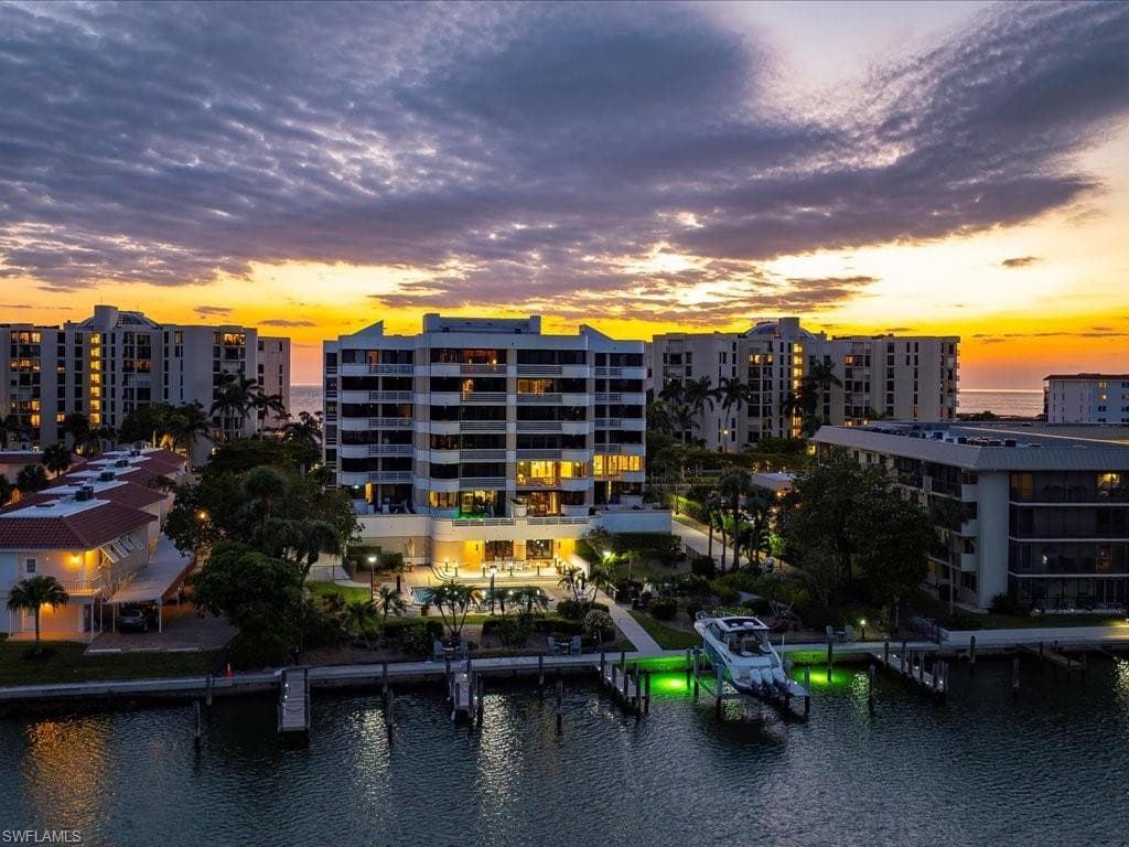 3100 Gulf Shore Blvd N 201, Naples, FL 34103-43