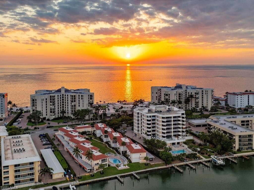 3100 Gulf Shore Blvd N 201, Naples, FL 34103-4