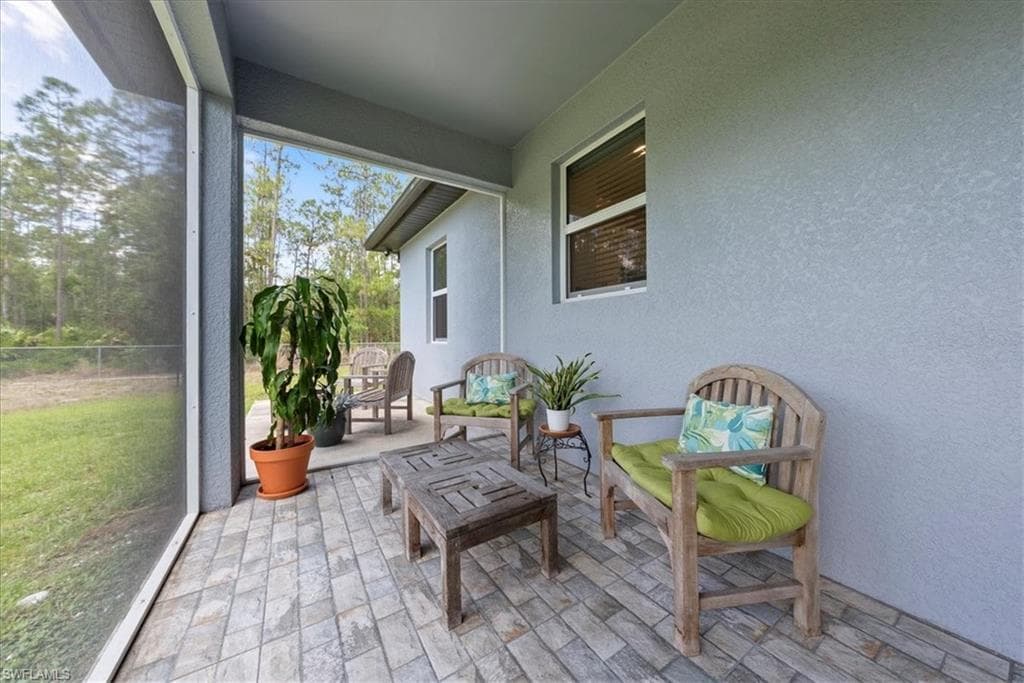 2948 2nd Ave NE, Naples, FL 34120-15
