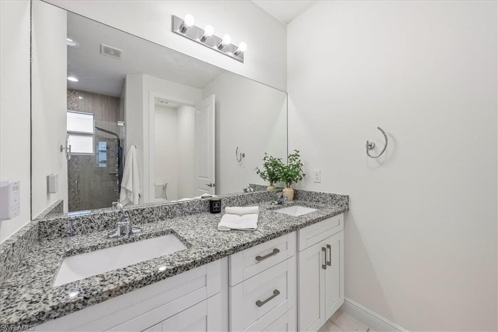 2948 2nd Ave NE, Naples, FL 34120-17
