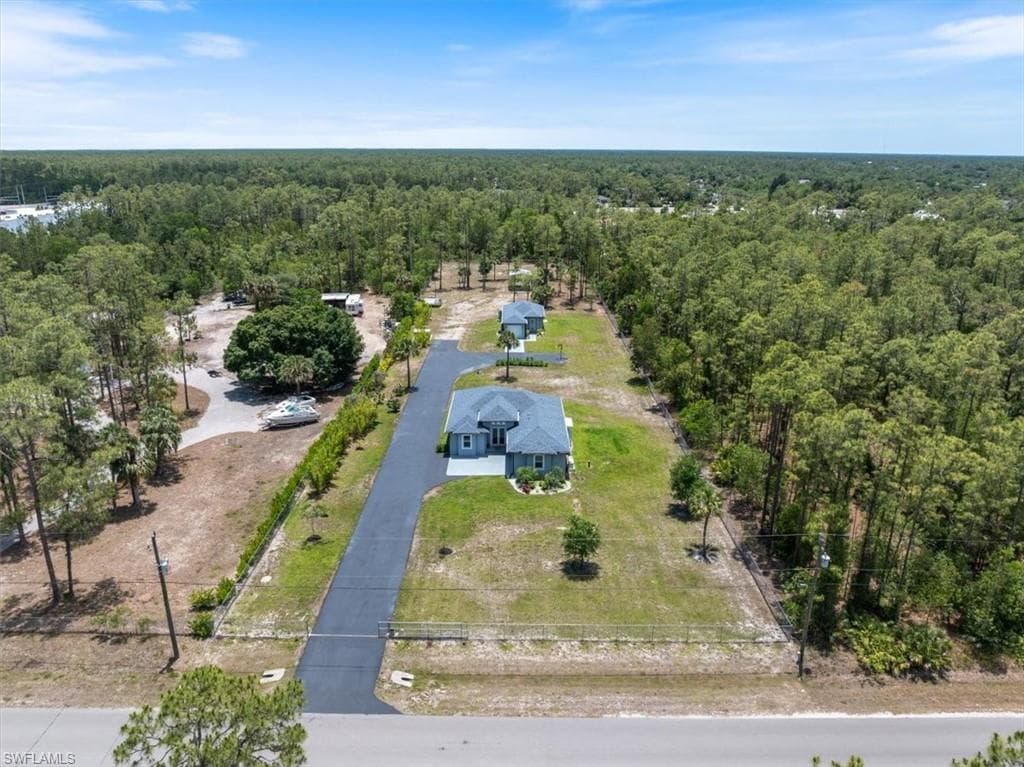 2948 2nd Ave NE, Naples, FL 34120-2