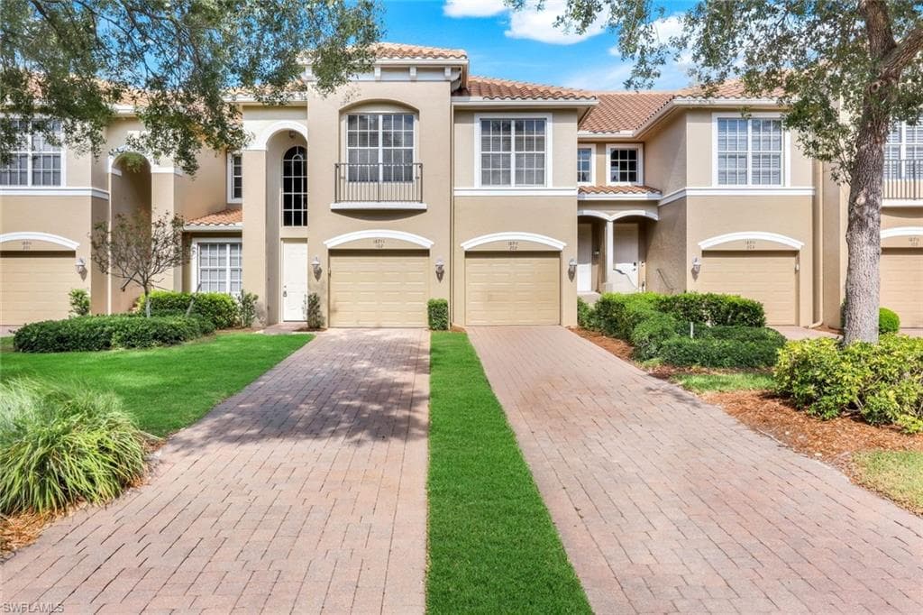 18911 Bay Woods Lake Dr 102, Fort Myers, FL 33908-25