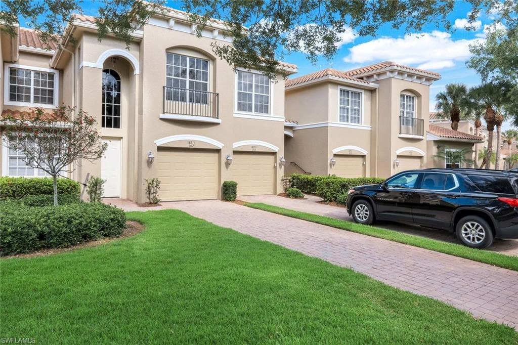 18911 Bay Woods Lake Dr 102, Fort Myers, FL 33908-3