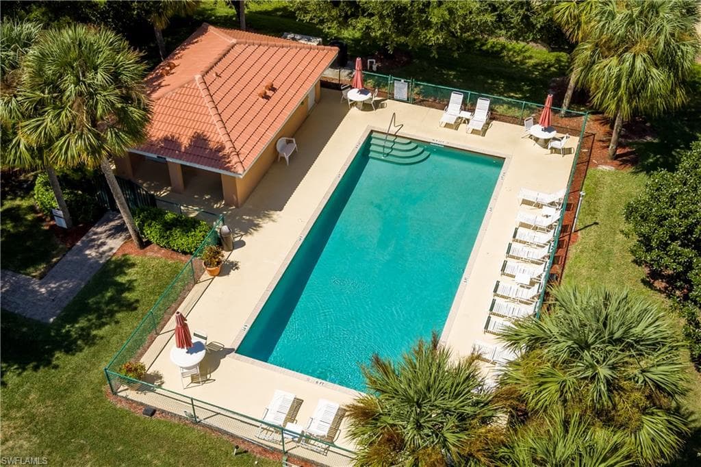 6740 Beach Resort Dr 12, Naples, FL 34114-41