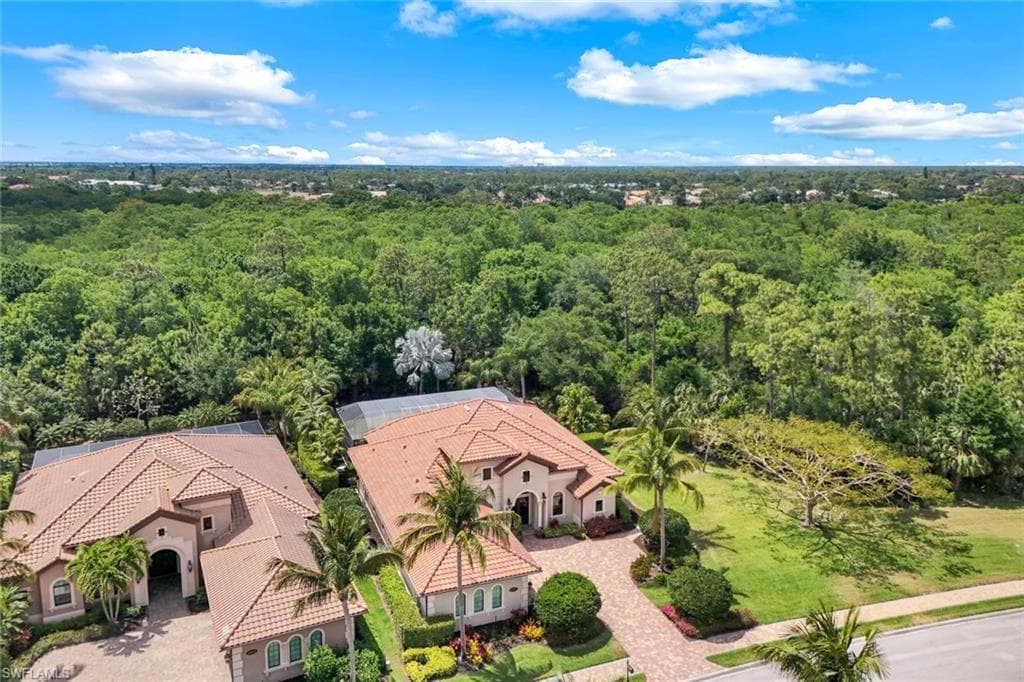 6477 Costa Cir, Naples, FL 34113-4