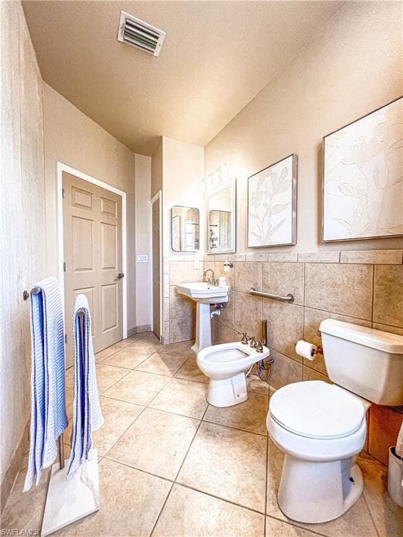 801 99th Ave N, Naples, FL 34108-10