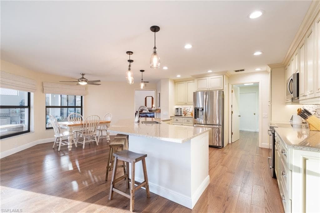 144 Palmetto Dunes Cir, Naples, FL 34113-12