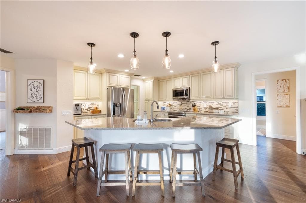 144 Palmetto Dunes Cir, Naples, FL 34113-13