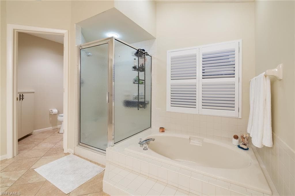 144 Palmetto Dunes Cir, Naples, FL 34113-23