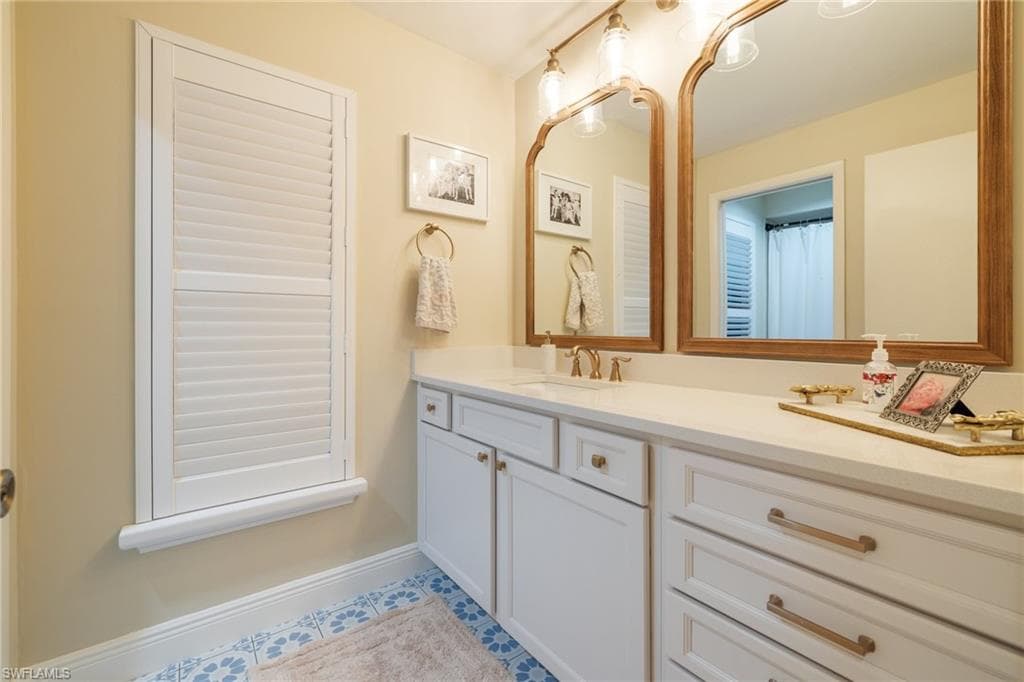 144 Palmetto Dunes Cir, Naples, FL 34113-27