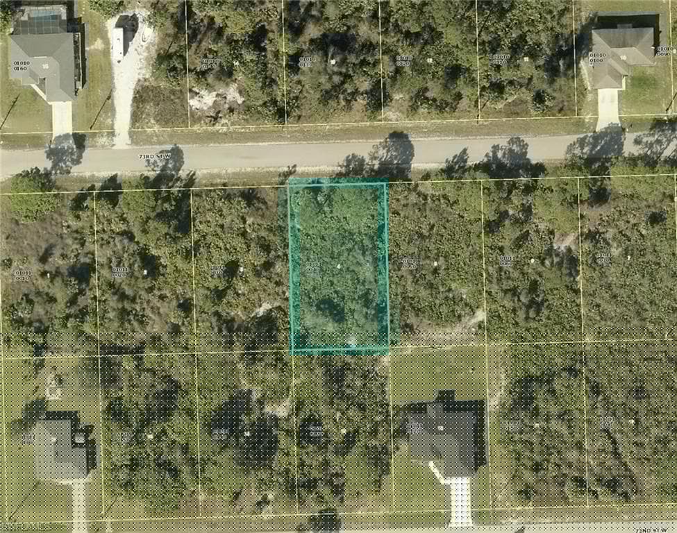 3509 73rd St W, Lehigh Acres, FL 33971-1
