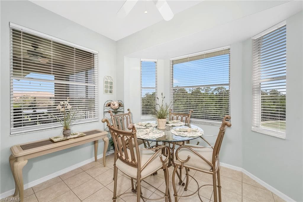3800 Sawgrass Way 3142, Naples, FL 34112-16