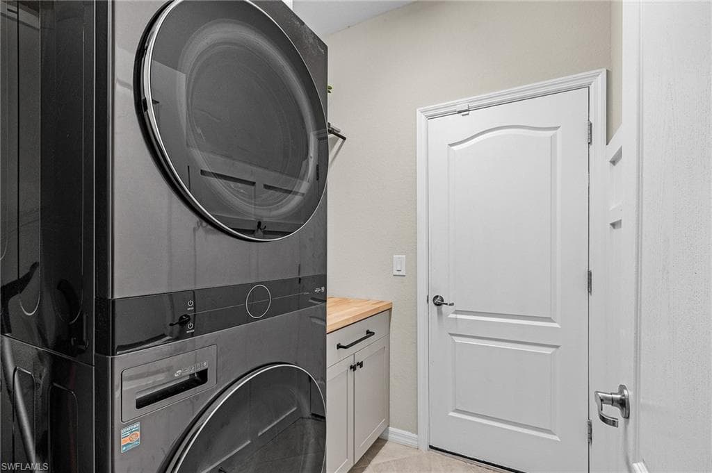 14501 Monrovia Ln, Fort Myers, FL 33905-21