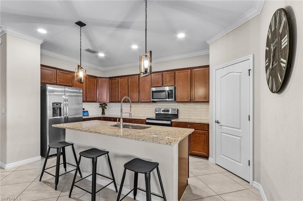 14501 Monrovia Ln, Fort Myers, FL 33905-2