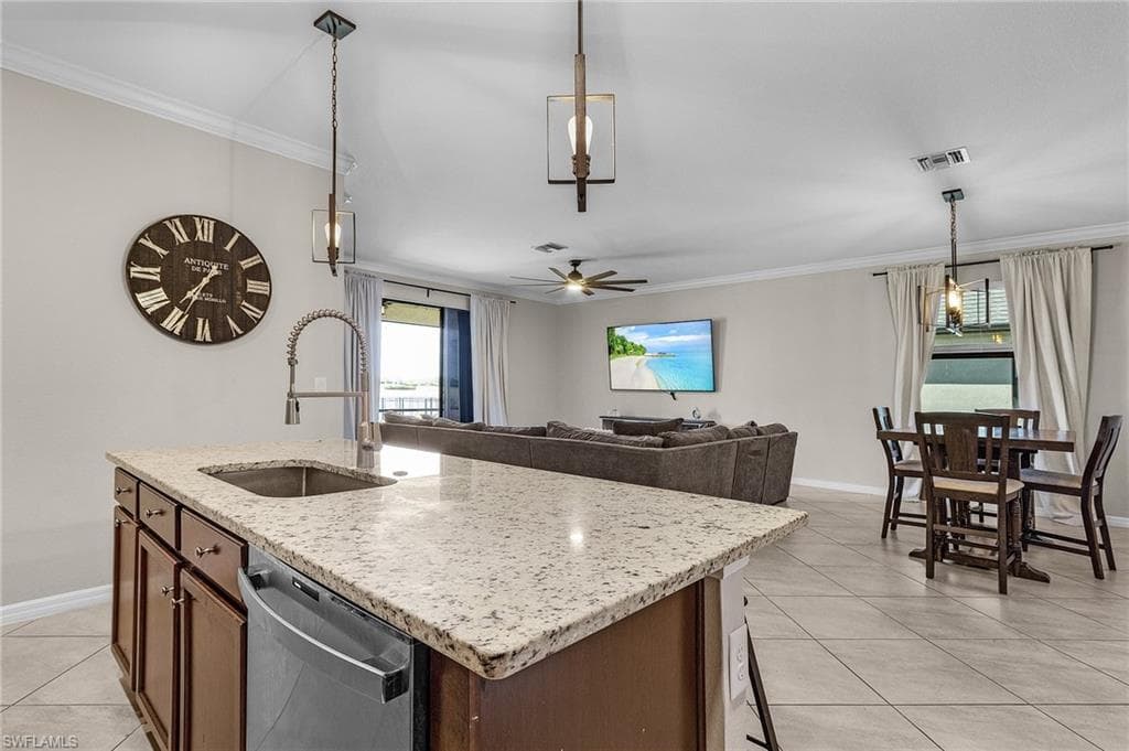 14501 Monrovia Ln, Fort Myers, FL 33905-4