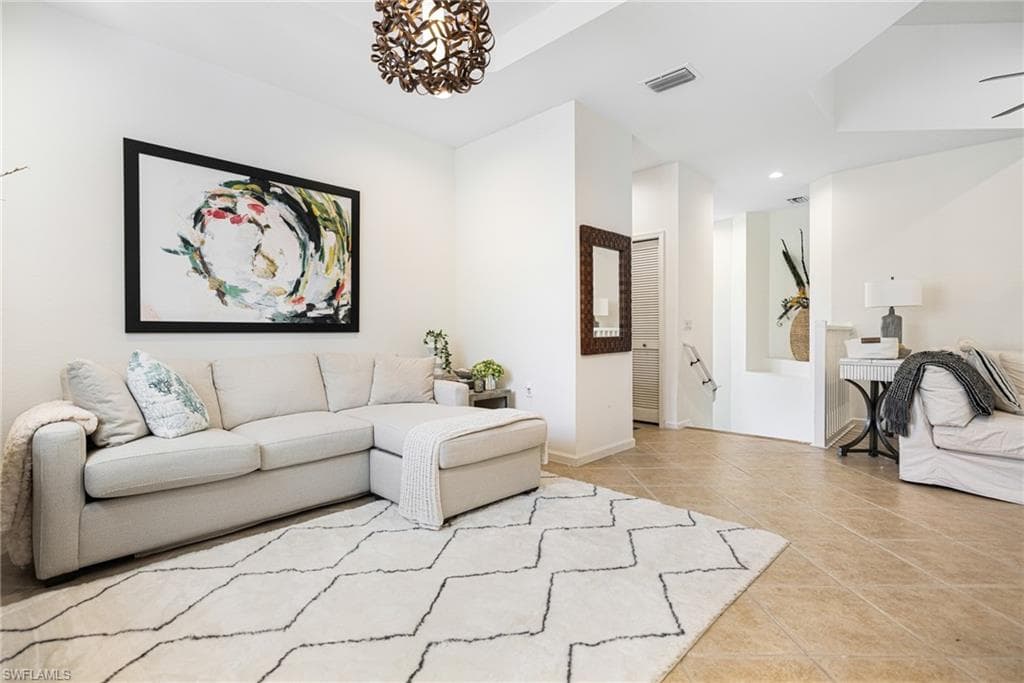 19071 Ridgepoint Dr 202, Estero, FL 33928-4