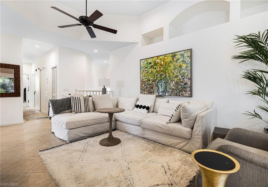 19071 Ridgepoint Dr 202, Estero, FL 33928-5