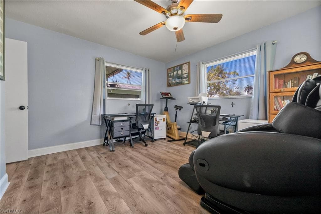 1280 22nd Ave N, Naples, FL 34103-23