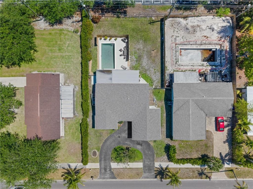 1280 22nd Ave N, Naples, FL 34103-34