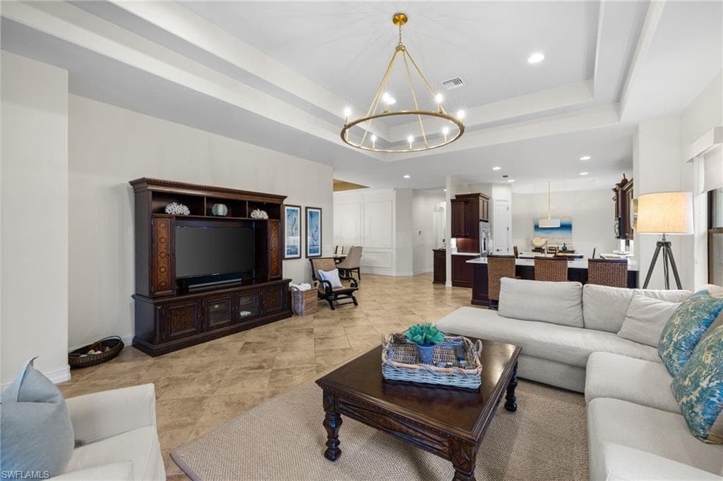 7591 Moorgate Point Way, Naples, FL 34113-9