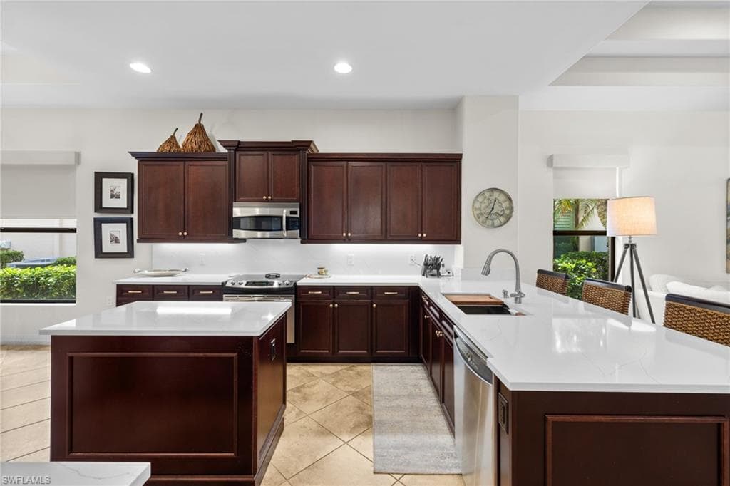 7591 Moorgate Point Way, Naples, FL 34113-13