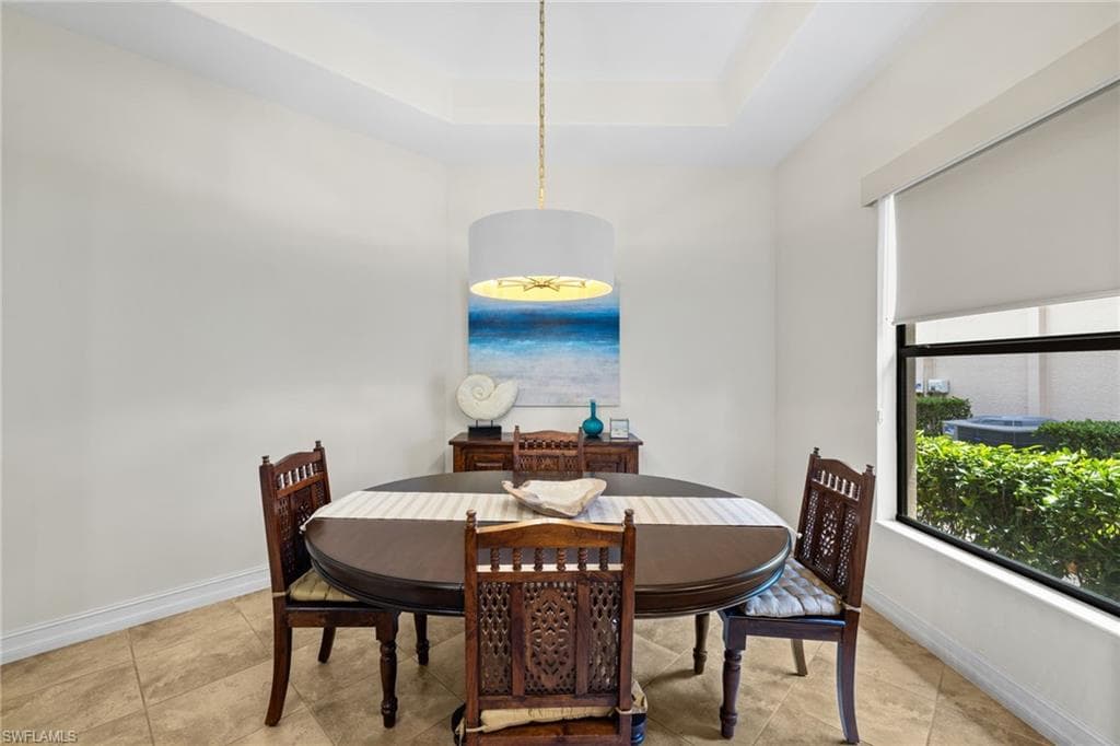 7591 Moorgate Point Way, Naples, FL 34113-21