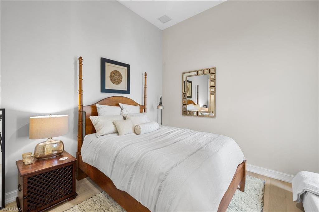 7591 Moorgate Point Way, Naples, FL 34113-31