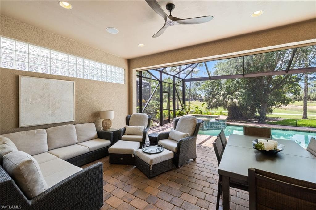 7591 Moorgate Point Way, Naples, FL 34113-38