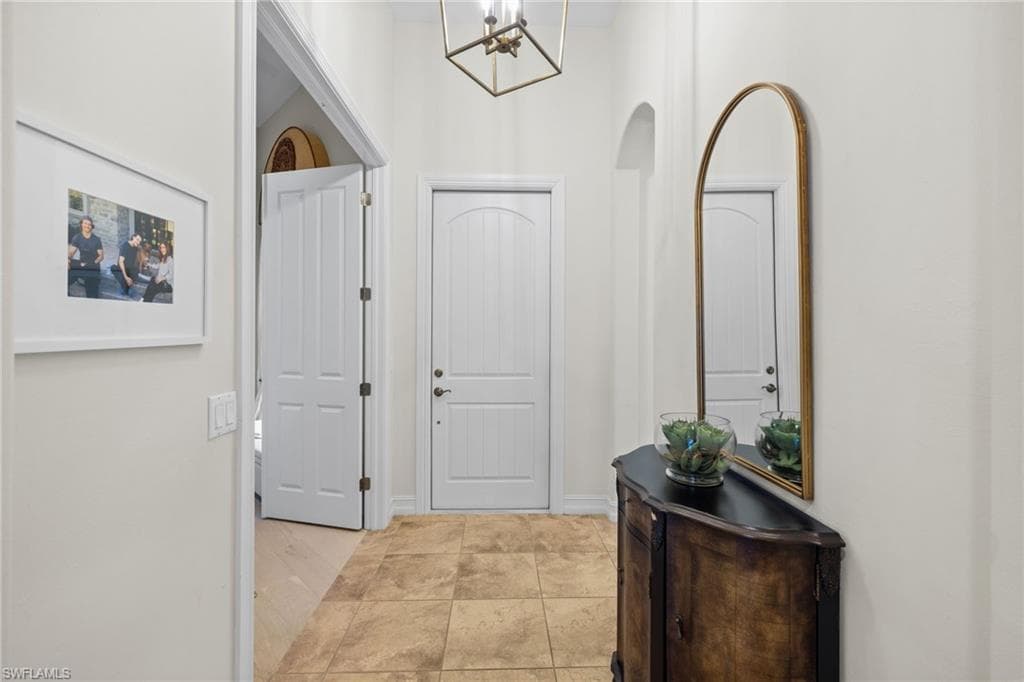 7591 Moorgate Point Way, Naples, FL 34113-5
