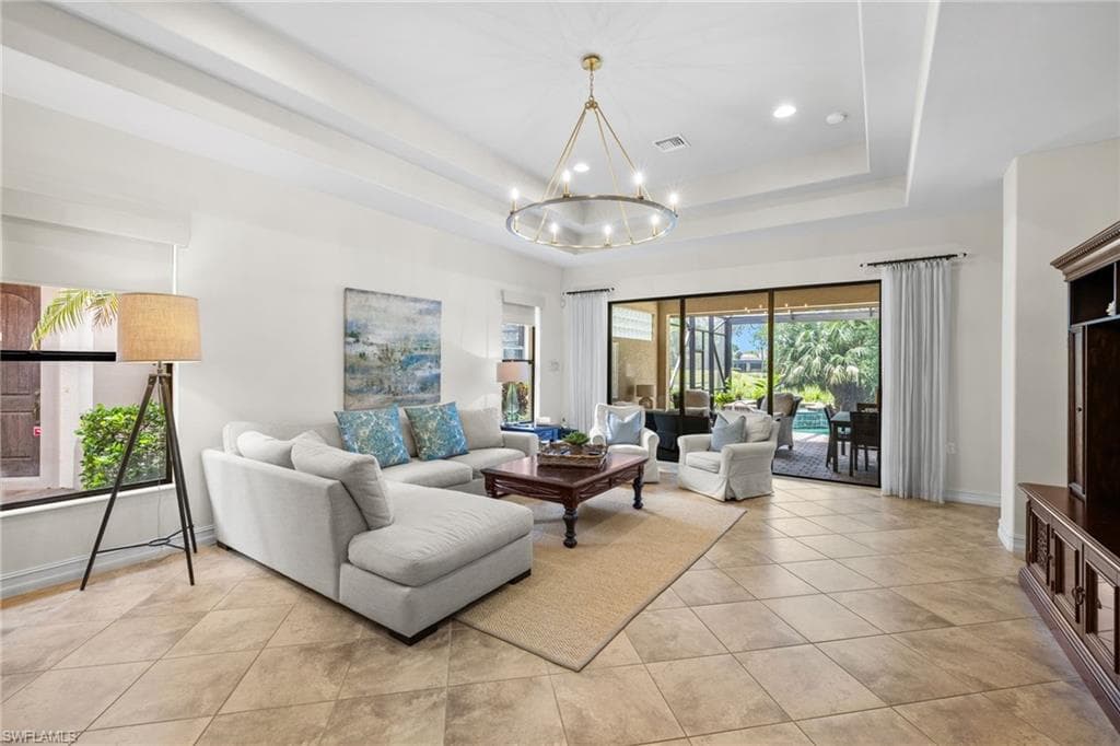 7591 Moorgate Point Way, Naples, FL 34113-7
