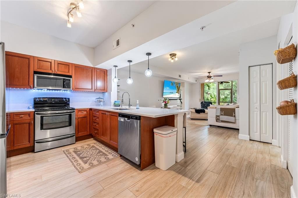 20310 Estero Gardens Cir 102, Estero, FL 33928-4