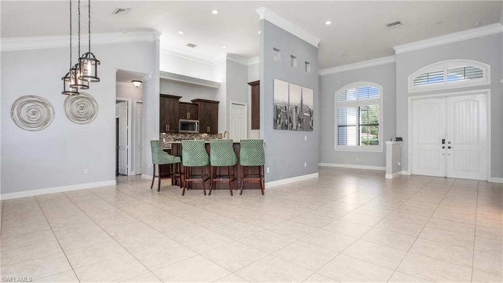 6341 Green Blvd, Naples, FL 34116-20