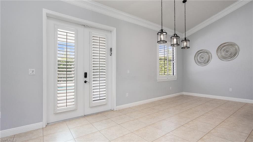 6341 Green Blvd, Naples, FL 34116-22