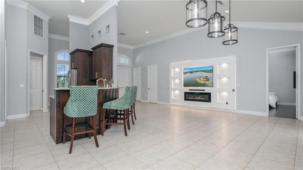 6341 Green Blvd, Naples, FL 34116-23