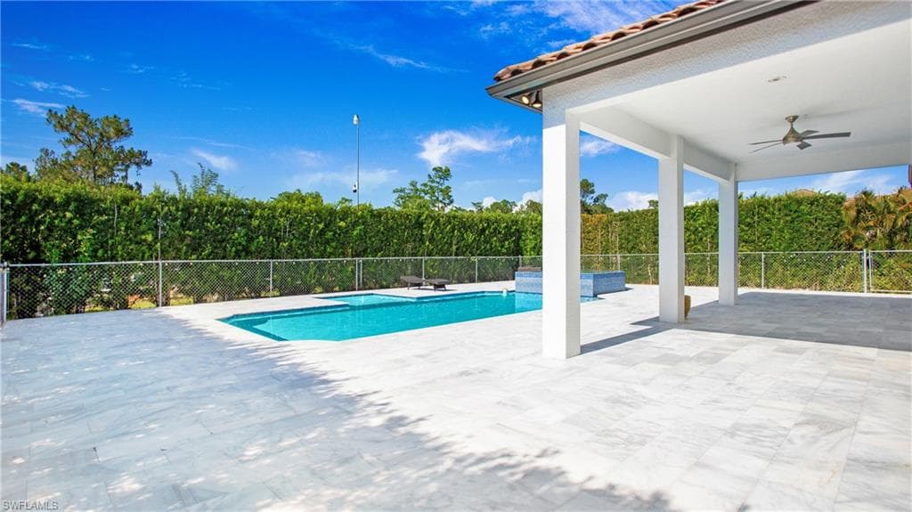 6341 Green Blvd, Naples, FL 34116-28