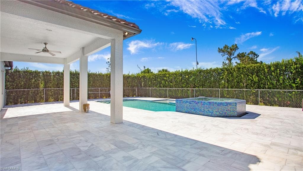 6341 Green Blvd, Naples, FL 34116-32