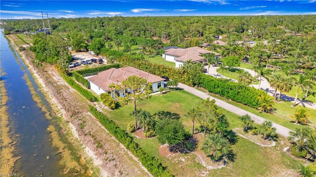 6341 Green Blvd, Naples, FL 34116-35