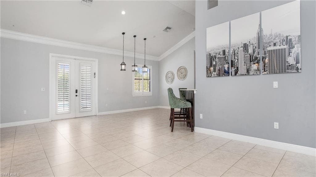 6341 Green Blvd, Naples, FL 34116-6