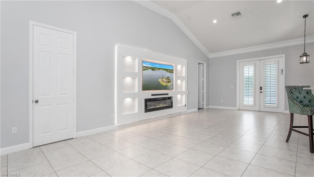 6341 Green Blvd, Naples, FL 34116-7