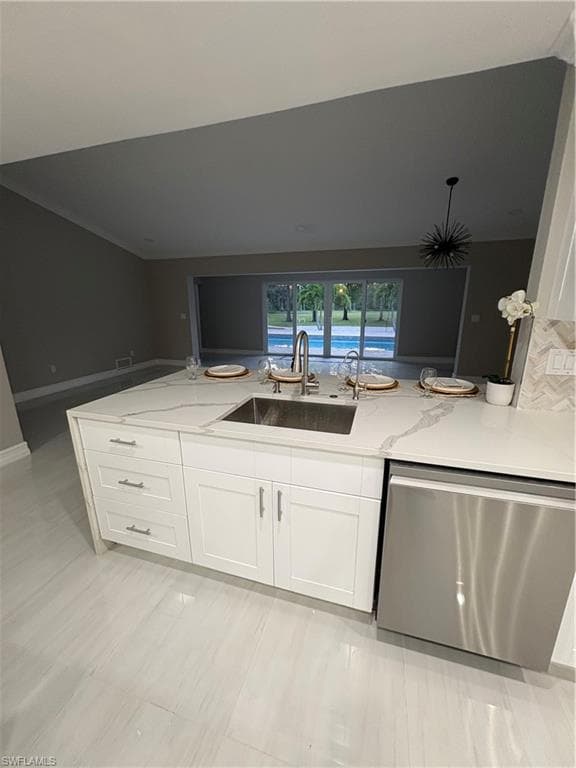 131 25th St SW, Naples, FL 34117-11