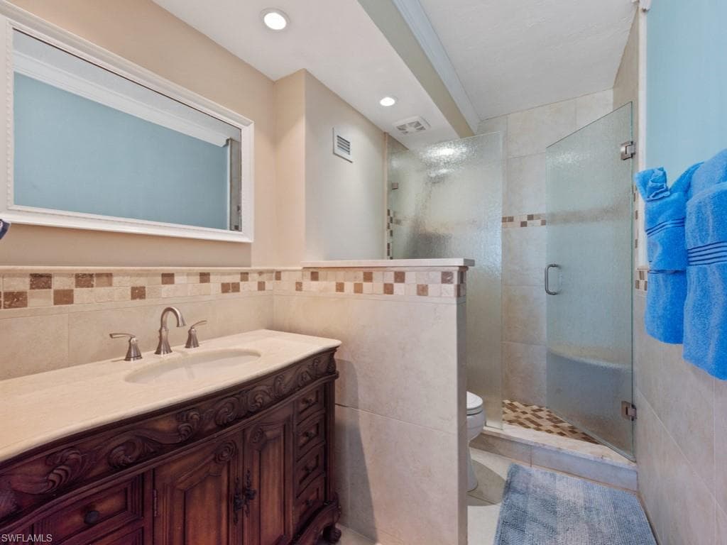 140 Seaview Ct 602s, Marco Island, FL 34145-18