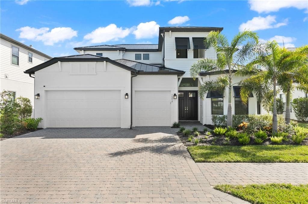 16214 Verilyn Cir, Naples, FL 34110-2