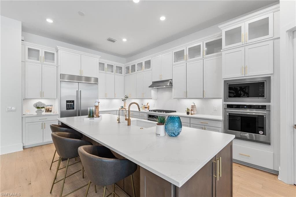 16214 Verilyn Cir, Naples, FL 34110-7