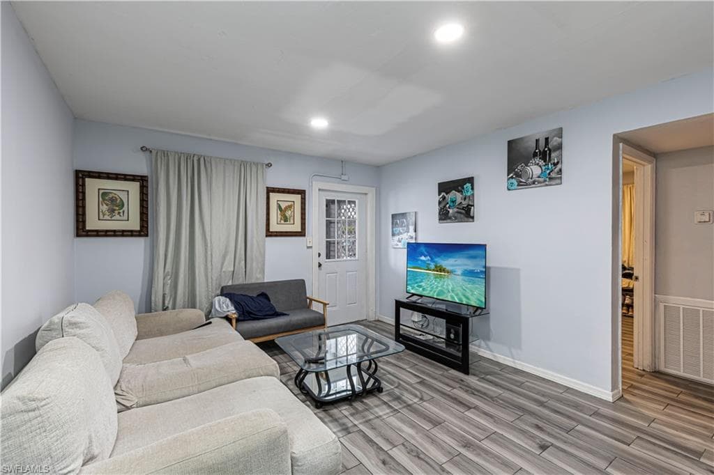 3132 Francis Ave, Naples, FL 34112-4