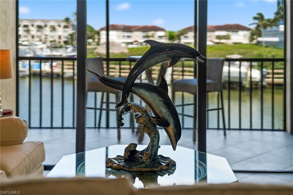 271 Southbay Dr 222, Naples, FL 34108-11