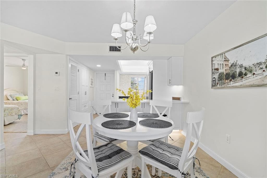 271 Southbay Dr 222, Naples, FL 34108-15